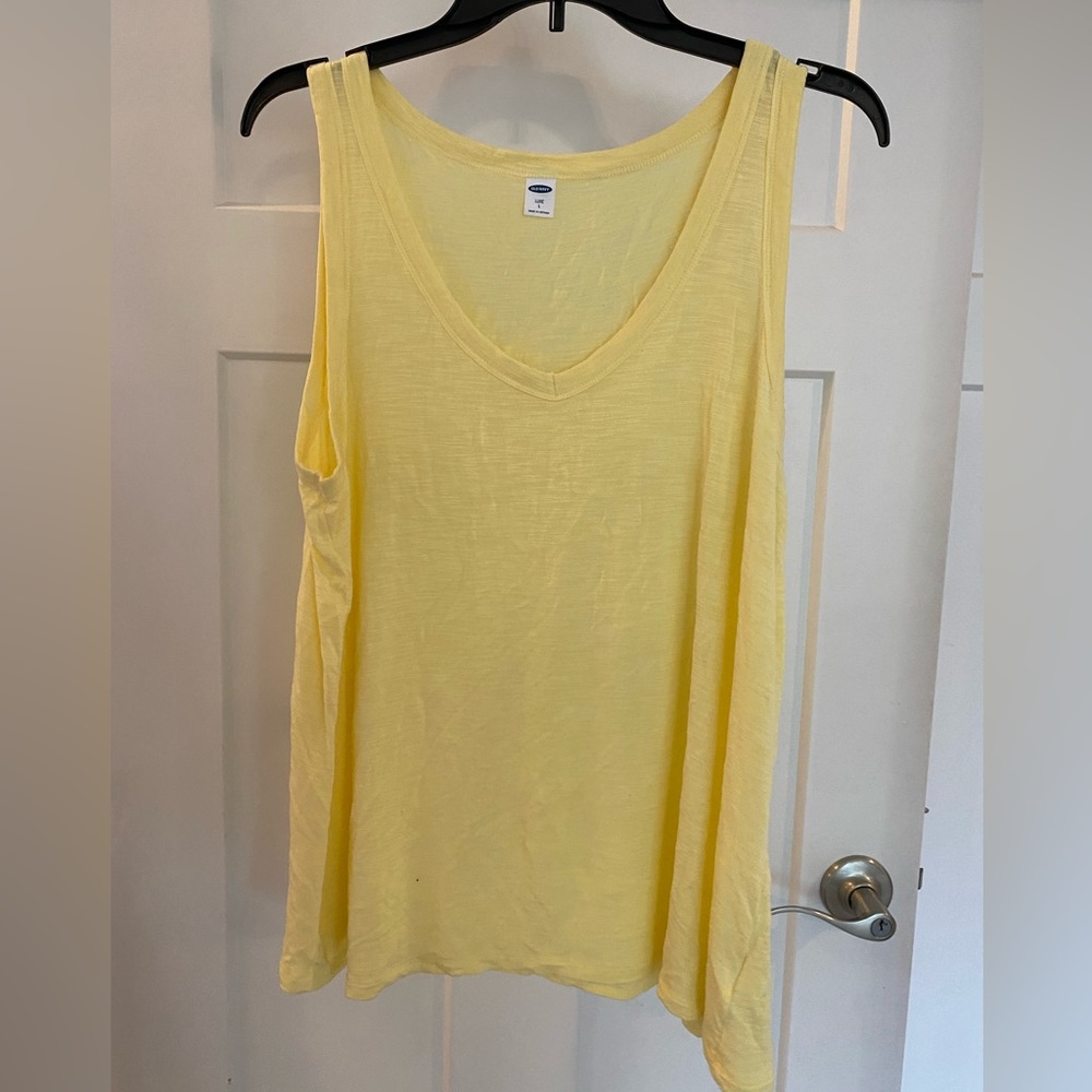 Old Navy Luxe Sleeveless Shirt. Size Large